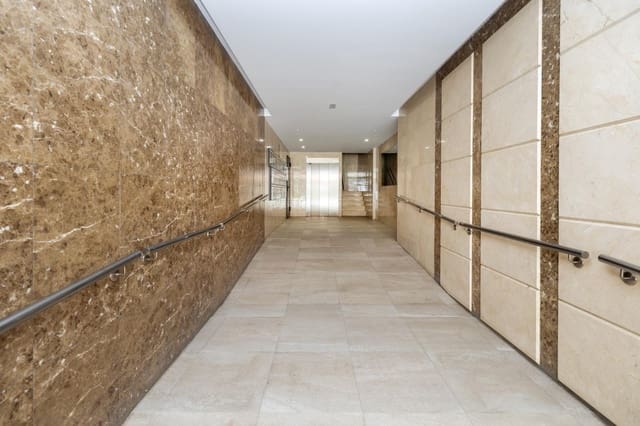 4 makuuhuone Asunto myytävänä paikassa Camino de Ronda - Rosaleda, Granada kaupunki - 350 000 € (Ref: 10030726)