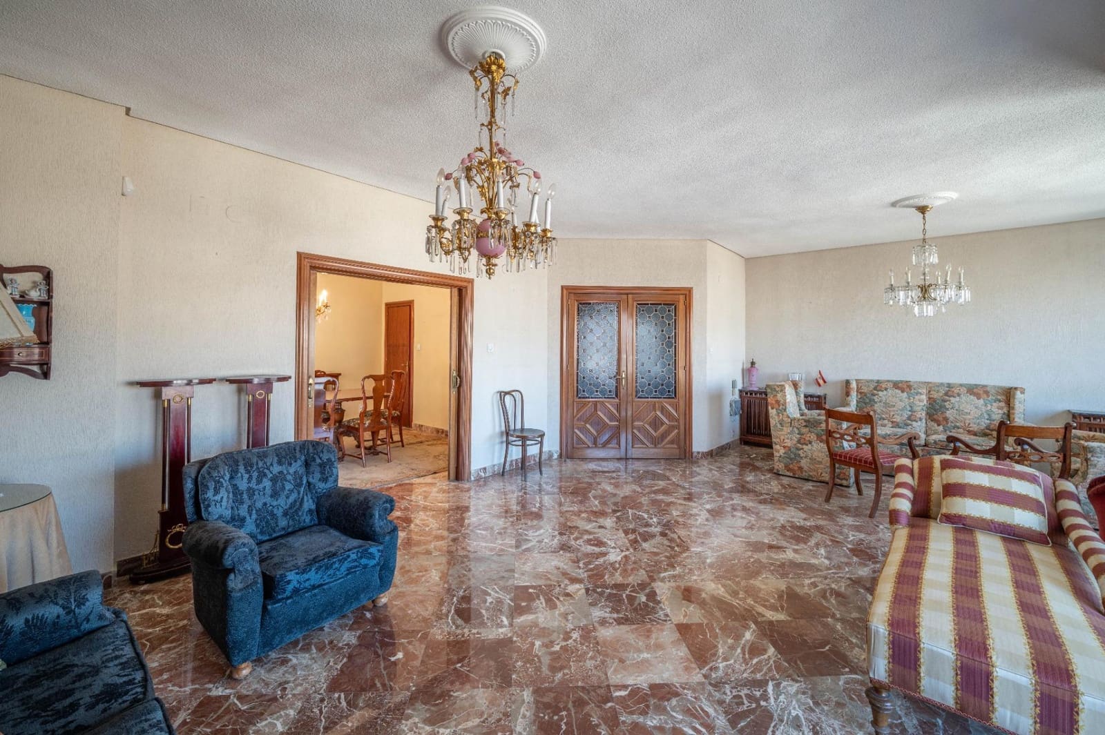 5 bedroom Flat for sale in Granada city with garage - € 790,000 (Ref: 10031973)