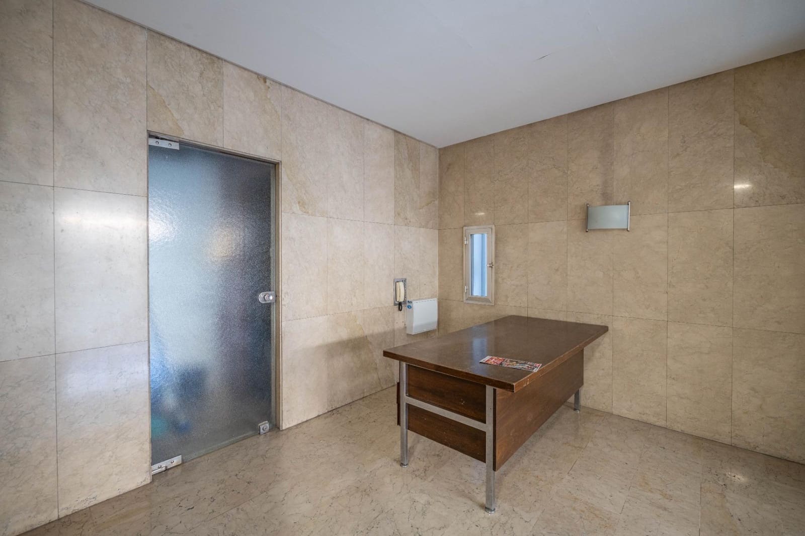 5 bedroom Flat for sale in Granada city with garage - € 790,000 (Ref: 10031973)