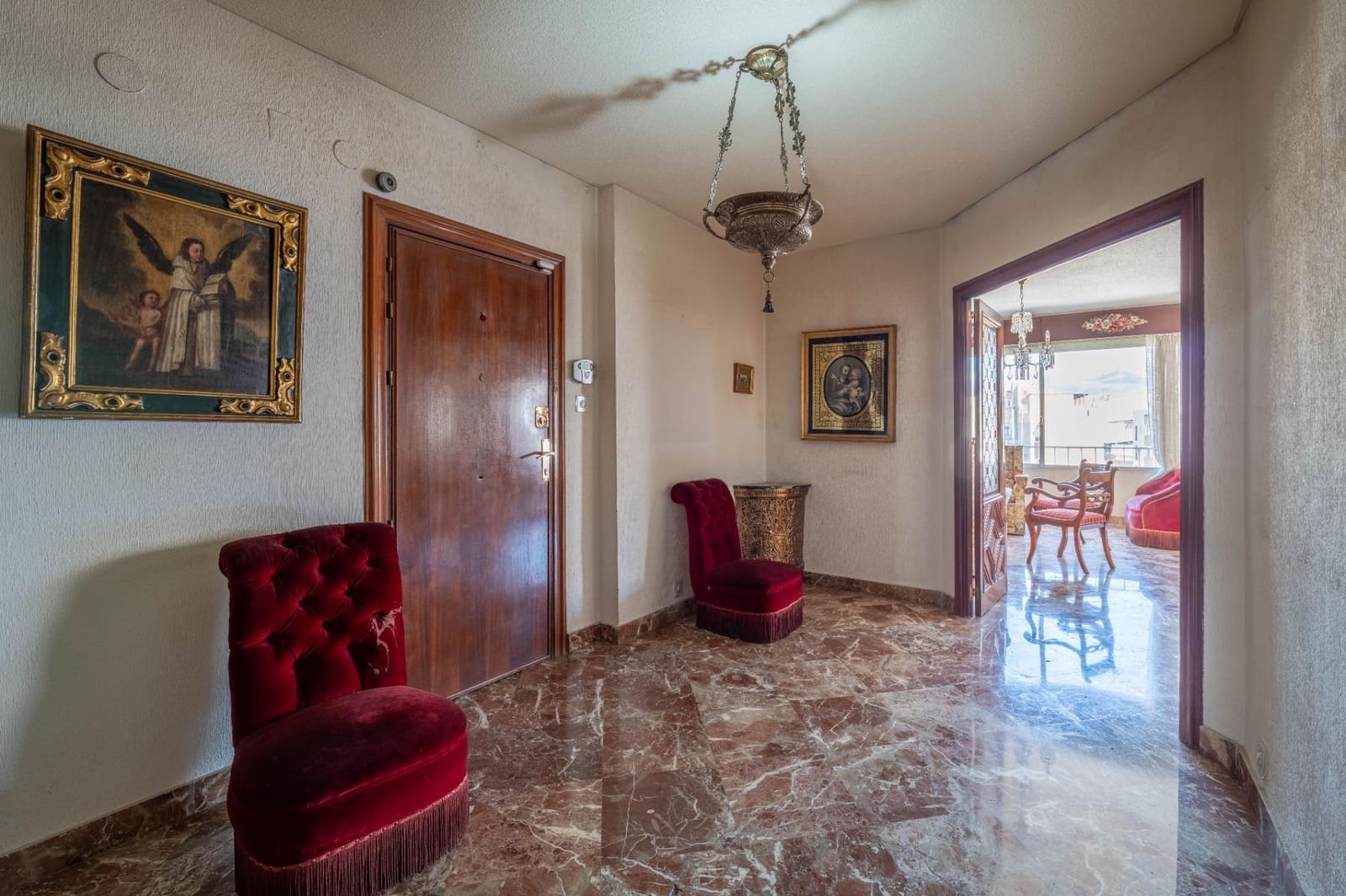 5 bedroom Flat for sale in Granada city with garage - € 790,000 (Ref: 10031973)