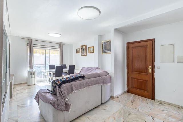 Piso de 3 habitaciones en Churriana de la Vega en venta con garaje - 230.000 € (Ref: 10031974)