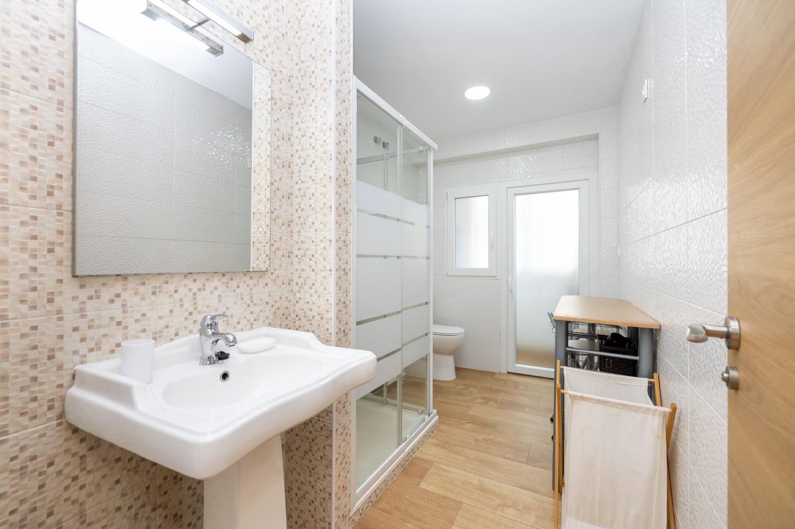Piso de 3 habitaciones en Granada ciudad en venta - 197.000 € (Ref: 10033900)