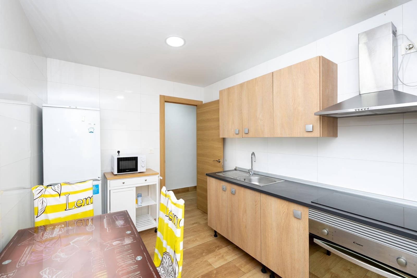 Piso de 3 habitaciones en Granada ciudad en venta - 197.000 € (Ref: 10033900)