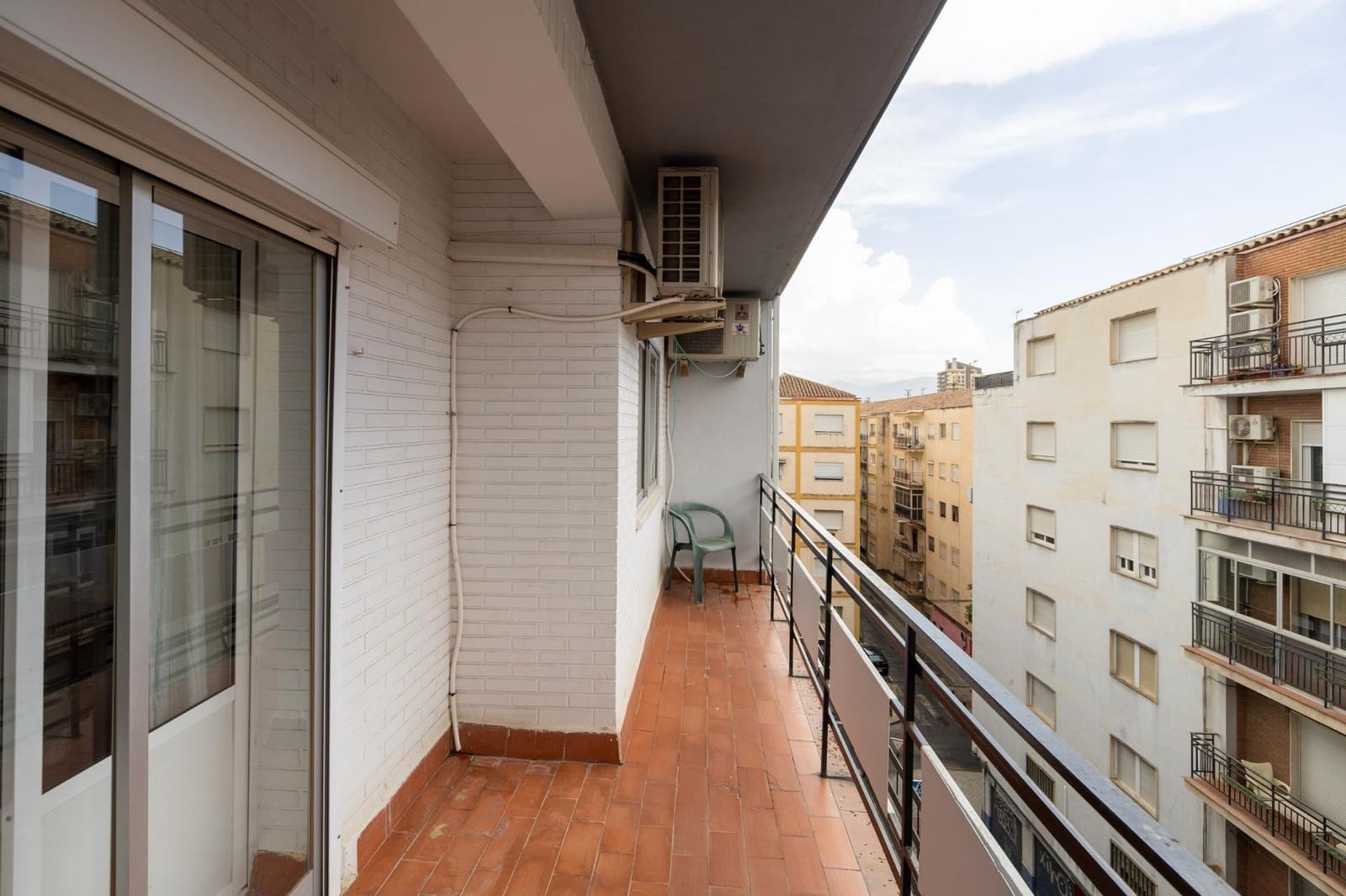 Piso de 3 habitaciones en Granada ciudad en venta - 197.000 € (Ref: 10033900)