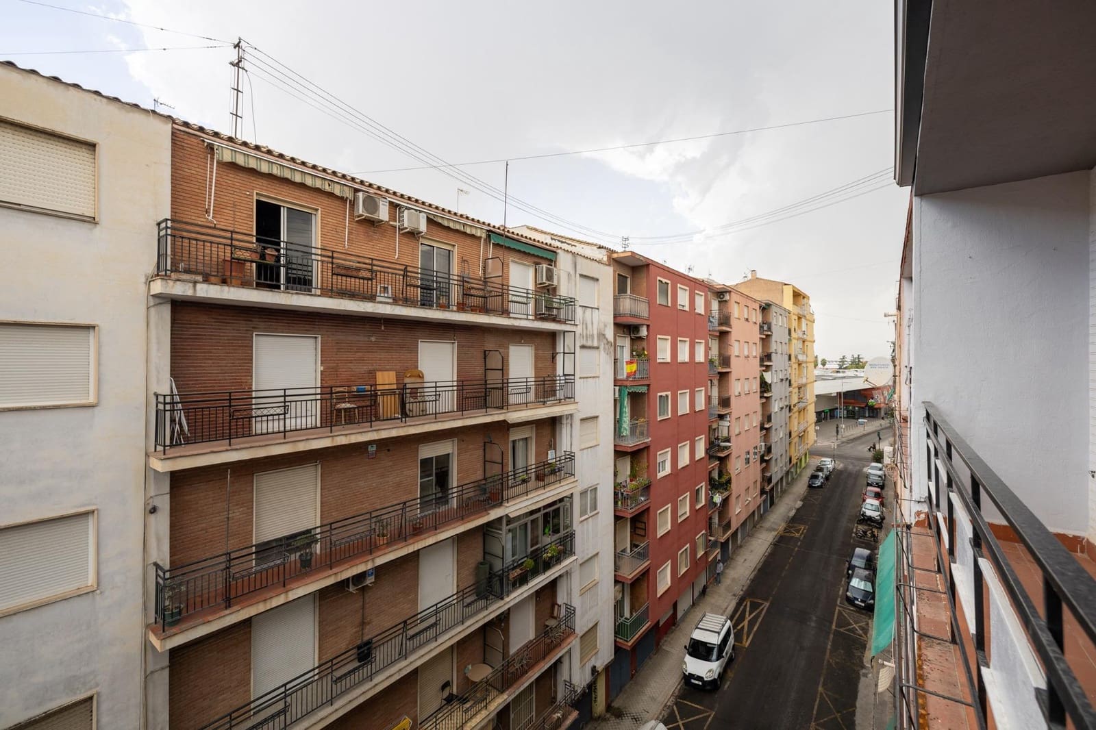 Piso de 3 habitaciones en Granada ciudad en venta - 197.000 € (Ref: 10033900)
