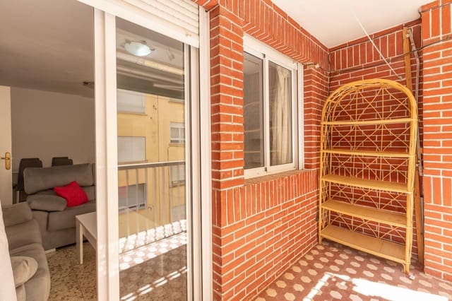 3 quarto Apartamento para venda em Cervantes, Granada cidade - 249 000 € (Ref: 10033901)
