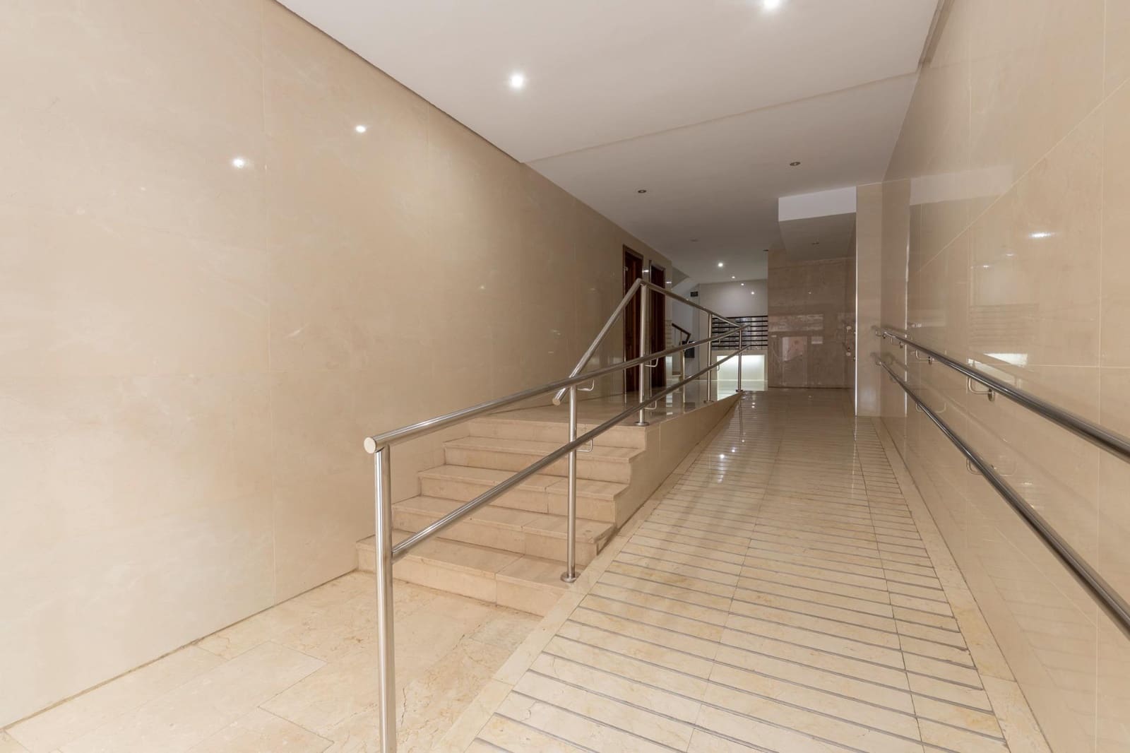 3 quarto Apartamento para venda em Granada cidade - 249 000 € (Ref: 10033901)