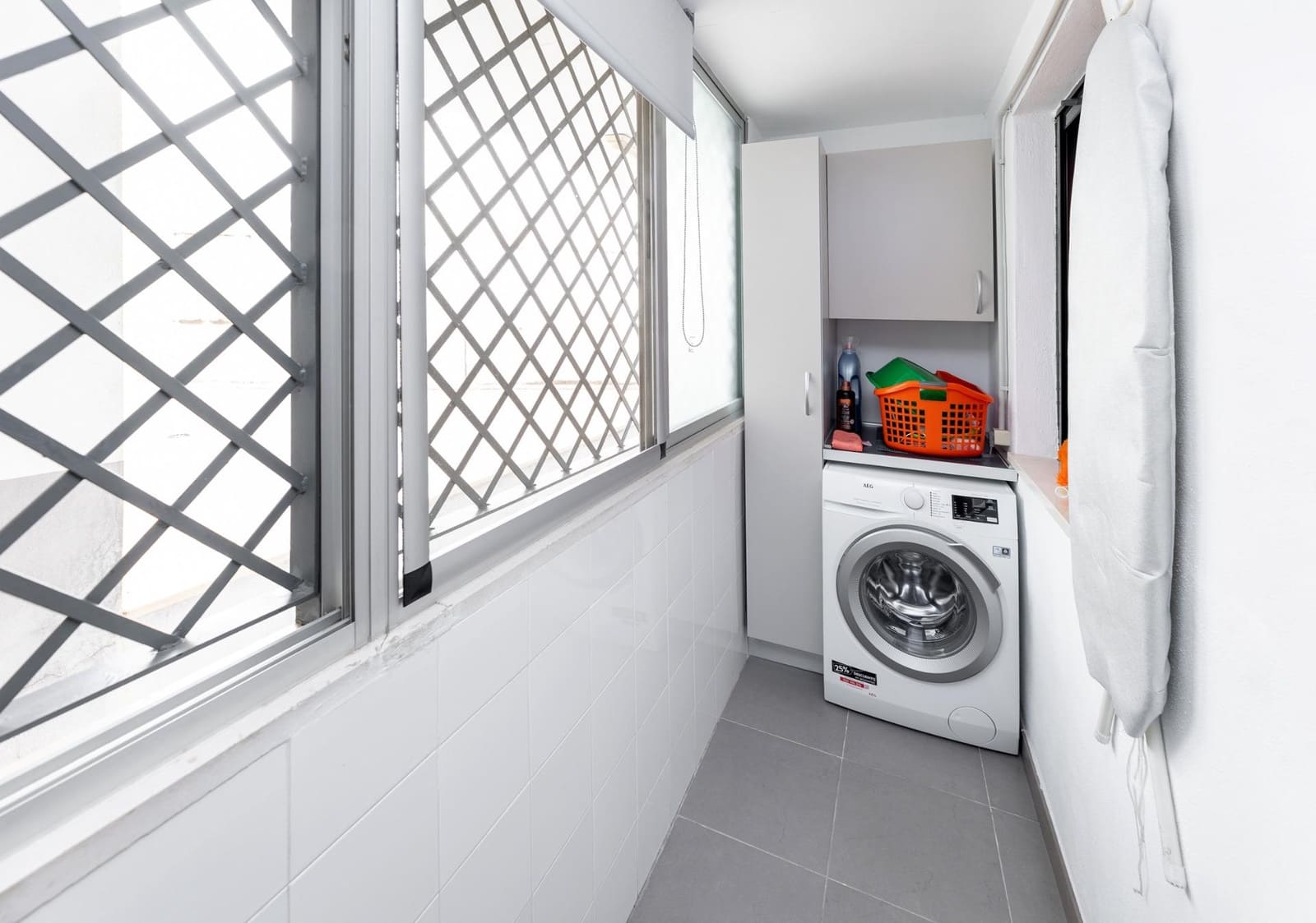 3 Zimmer Wohnung zu verkaufen in Granada Stadt mit Garage - 259.000 € (Ref: 10035566)