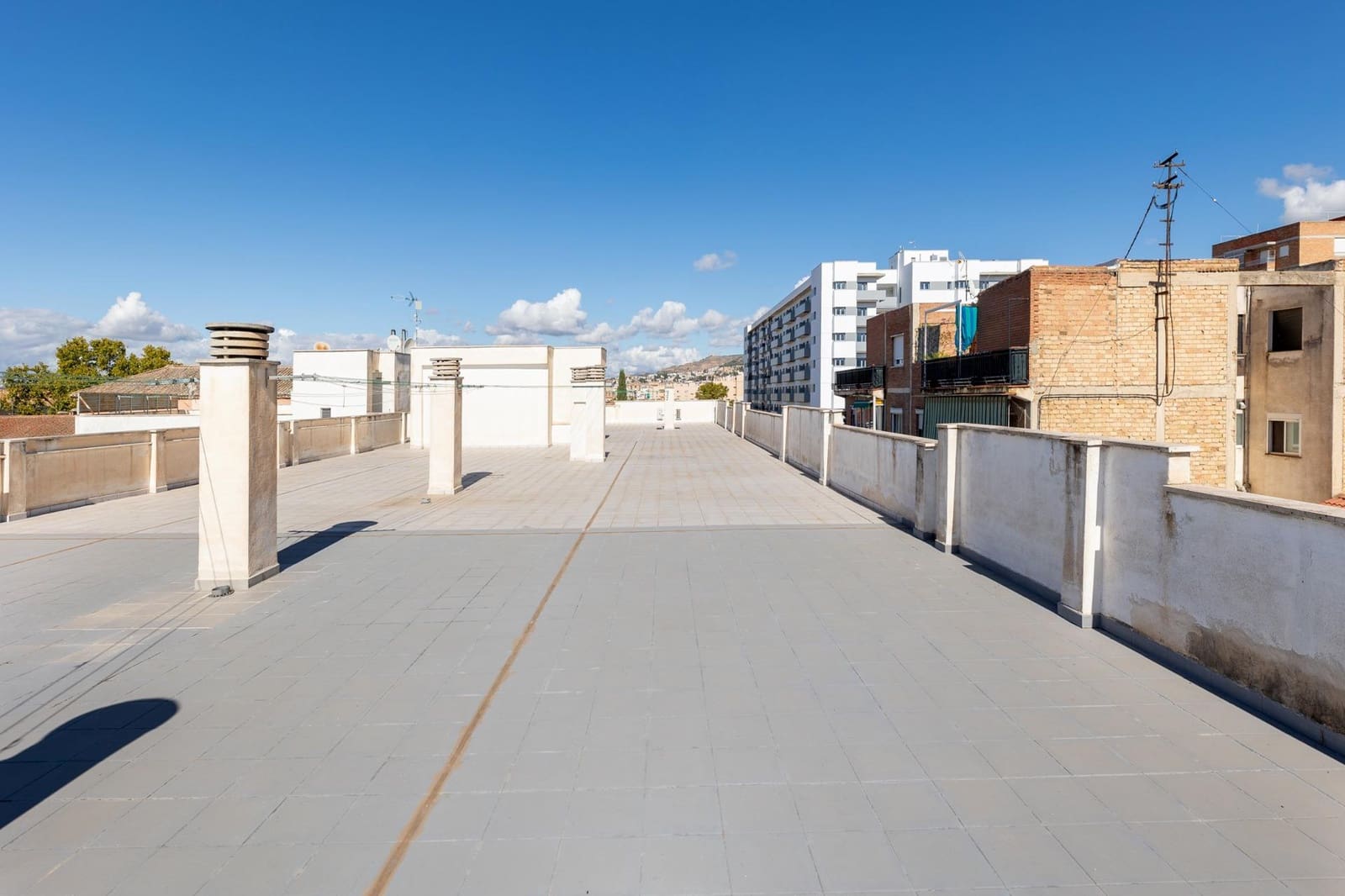 3 Zimmer Wohnung zu verkaufen in Granada Stadt mit Garage - 259.000 € (Ref: 10035566)