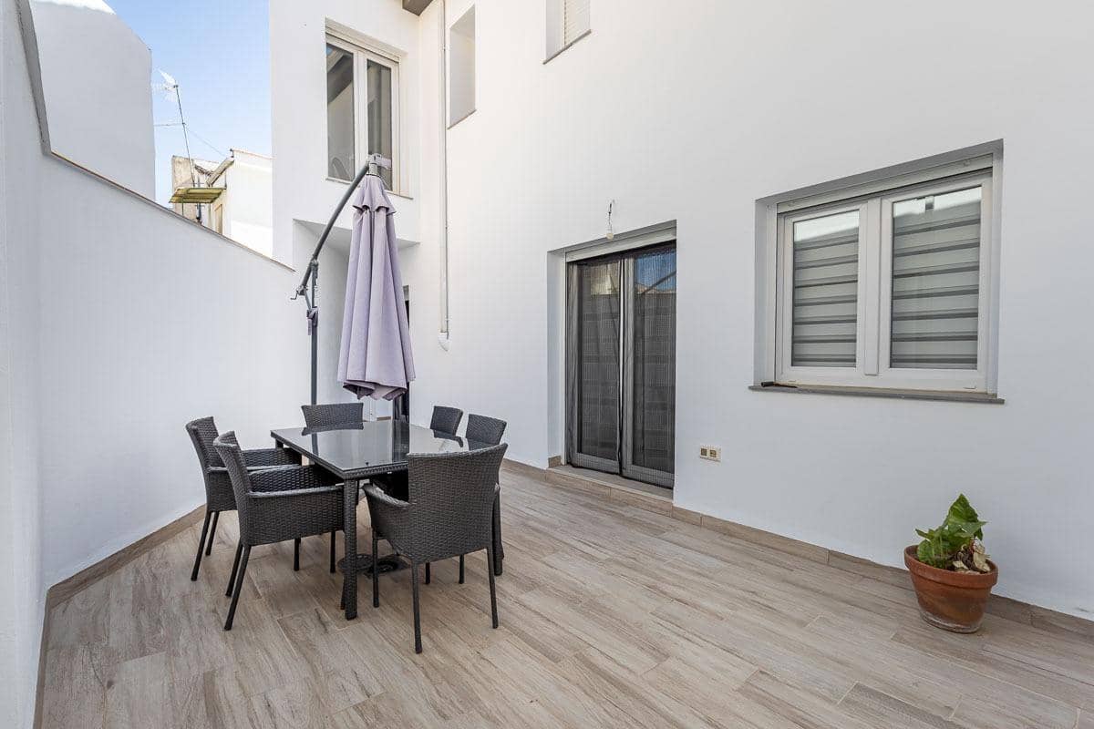 4 soveværelse Rækkehus til salg i Churriana de la Vega - € 245.000 (Ref: 10035567)