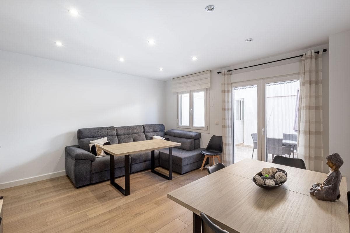 4 soveværelse Rækkehus til salg i Churriana de la Vega - € 245.000 (Ref: 10035567)