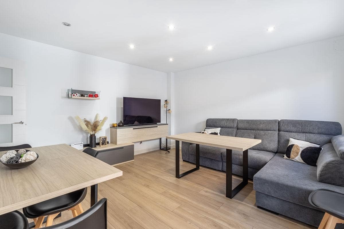 4 soveværelse Rækkehus til salg i Churriana de la Vega - € 245.000 (Ref: 10035567)