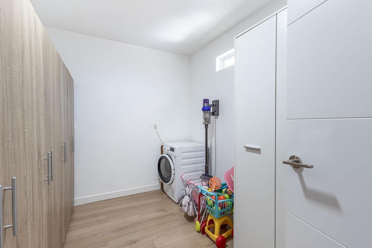 4 soveværelse Rækkehus til salg i Churriana de la Vega - € 245.000 (Ref: 10035567)