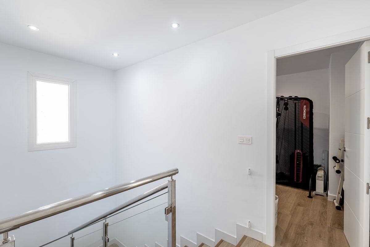 4 soveværelse Rækkehus til salg i Churriana de la Vega - € 245.000 (Ref: 10035567)
