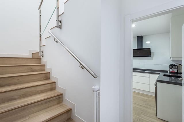4 slaapkamer Rijtjeshuis te koop in Churriana de la Vega - € 245.000 (Ref: 10035567)