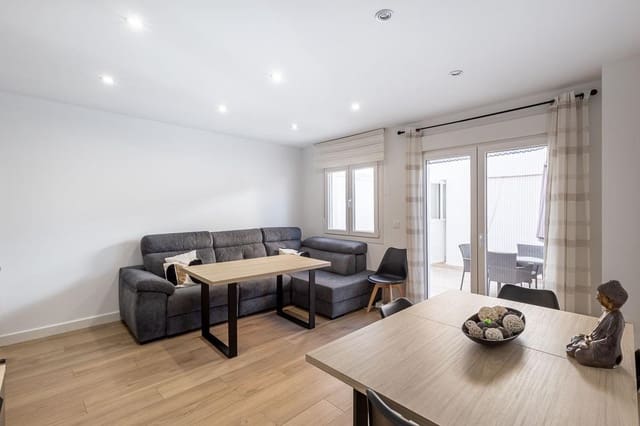 4 slaapkamer Rijtjeshuis te koop in Churriana de la Vega - € 245.000 (Ref: 10035567)