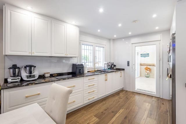4 chambre Villa/Maison Semi-Mitoyenne à vendre à Peligros avec garage - 349 000 € (Ref: 10041323)