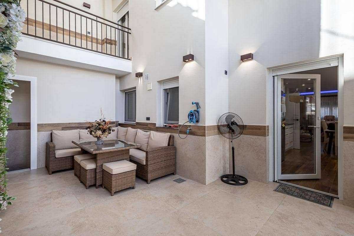 4 chambre Villa/Maison Semi-Mitoyenne à vendre à Peligros avec garage - 349 000 € (Ref: 10041323)