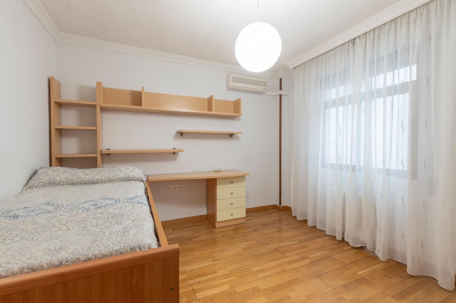 3 bedroom Flat for sale in Granada city - € 340,000 (Ref: 10041326)