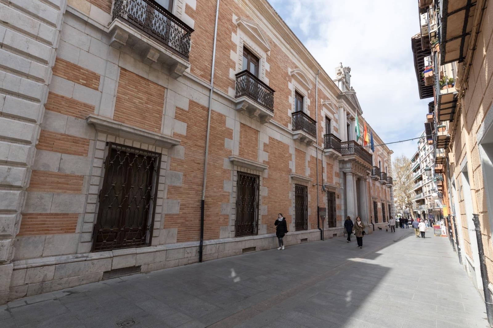 3 bedroom Flat for sale in Granada city - € 340,000 (Ref: 10041326)