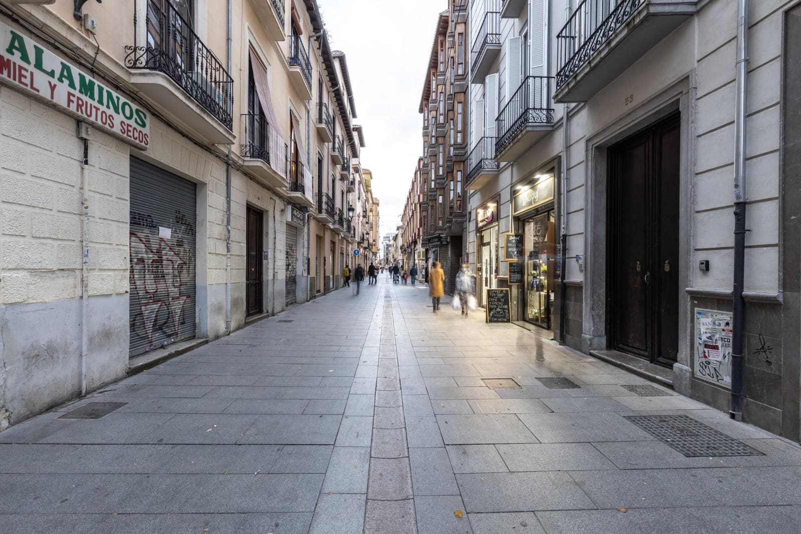 3 bedroom Flat for sale in Granada city - € 340,000 (Ref: 10041326)