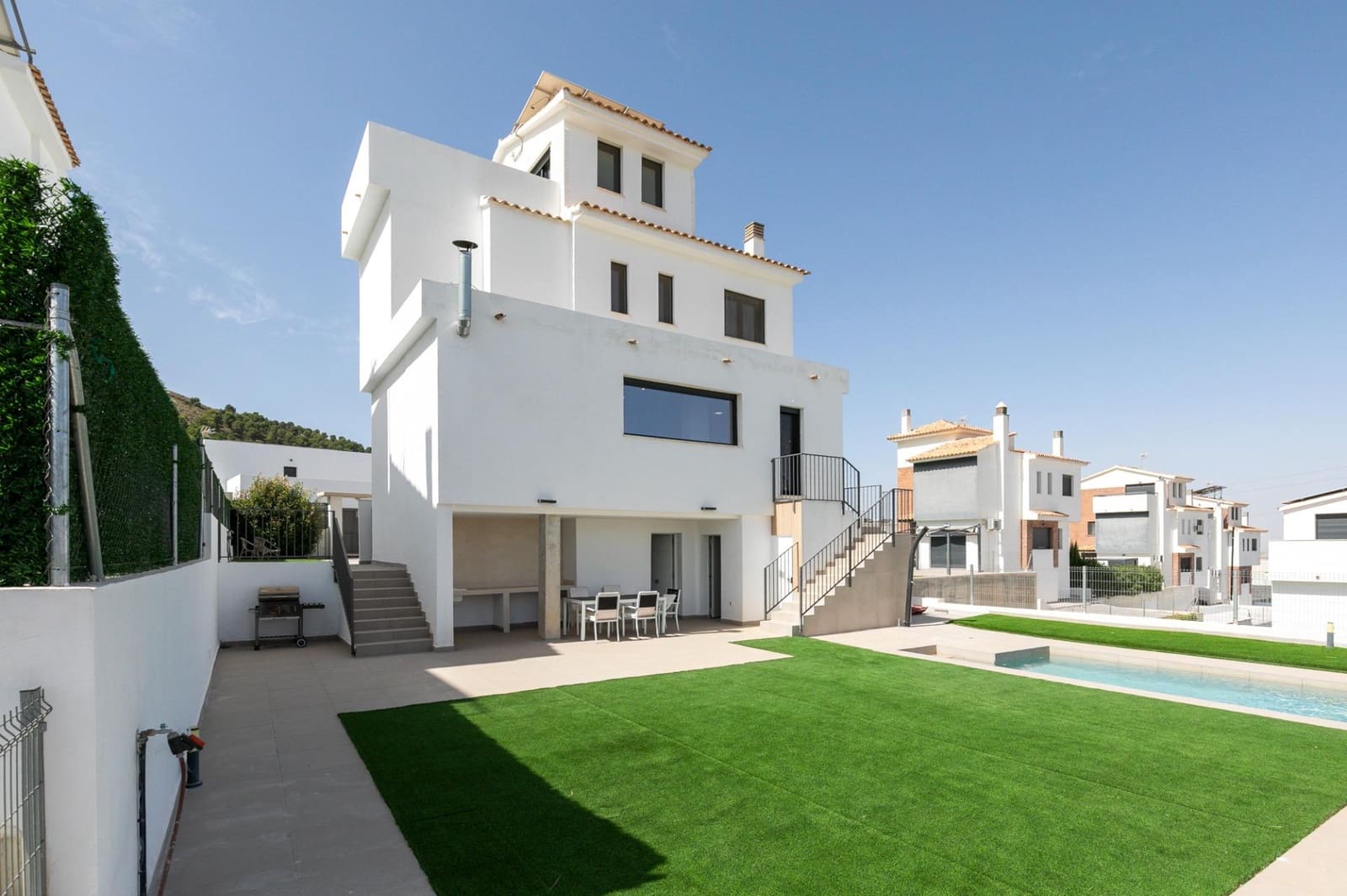 4 chambre Villa/Maison à vendre à Dilar avec piscine garage - 365 000 € (Ref: 10041327)