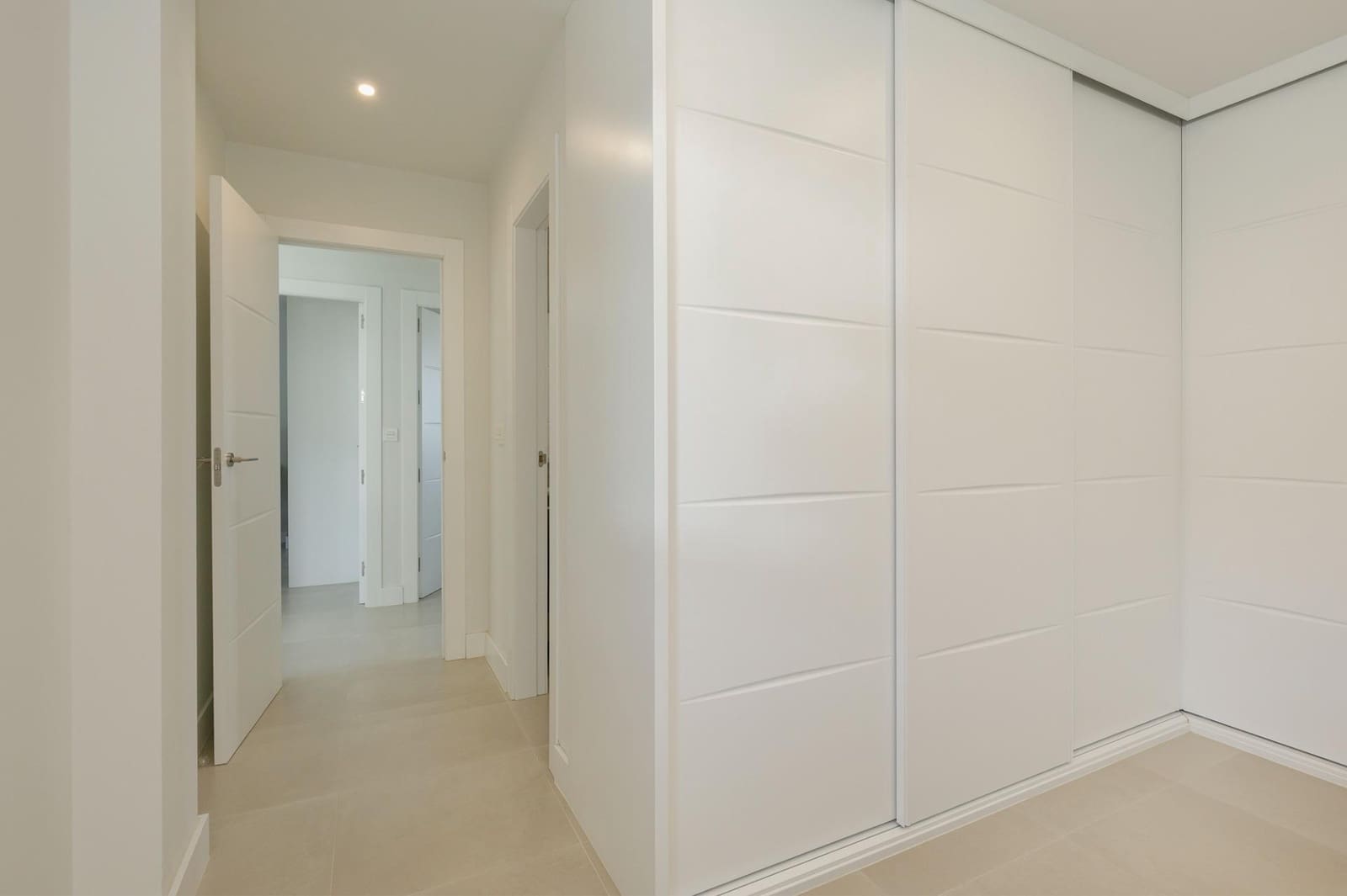 4 chambre Villa/Maison à vendre à Dilar avec piscine garage - 365 000 € (Ref: 10041327)