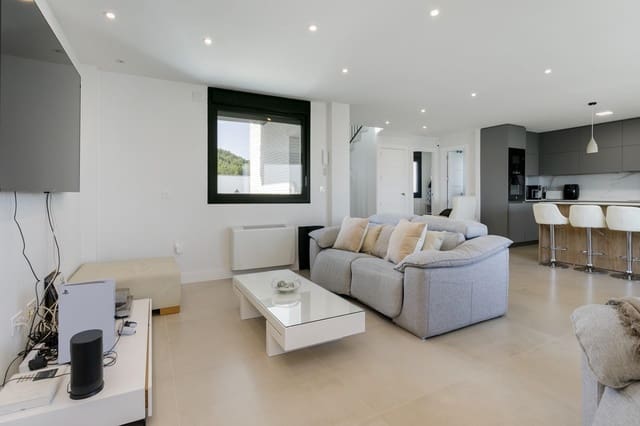 4 chambre Villa/Maison à vendre à Dílar avec piscine garage - 365 000 € (Ref: 10041327)