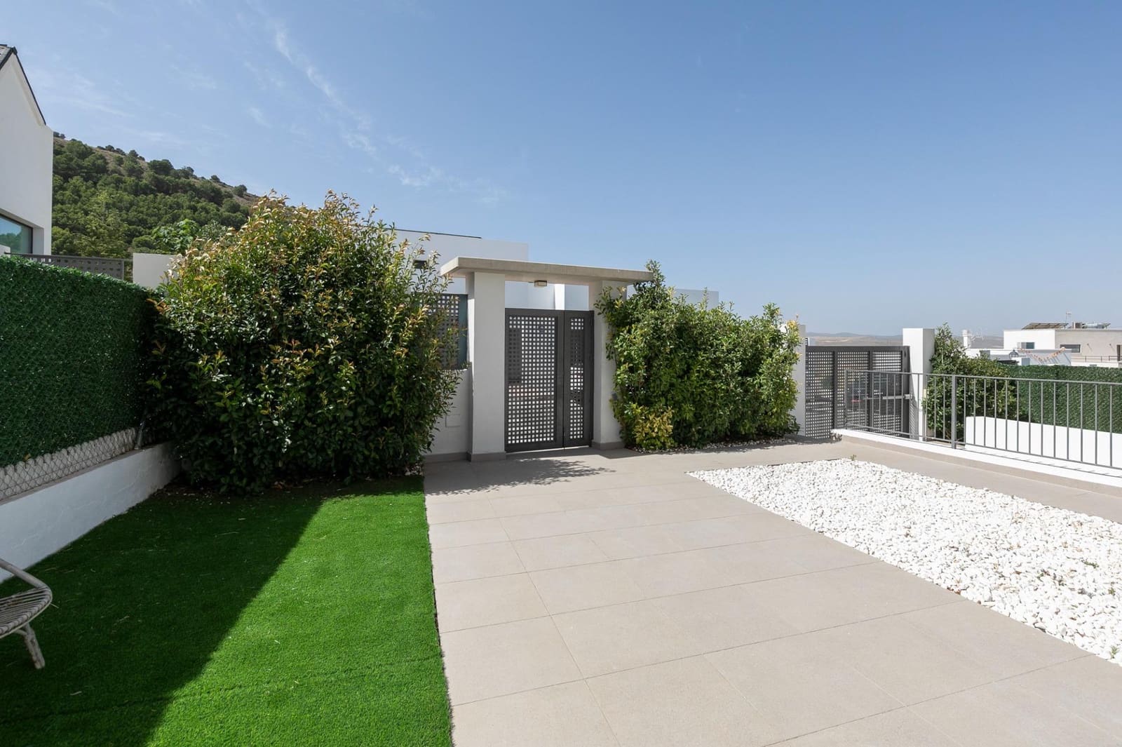 4 chambre Villa/Maison à vendre à Dilar avec piscine garage - 365 000 € (Ref: 10041327)