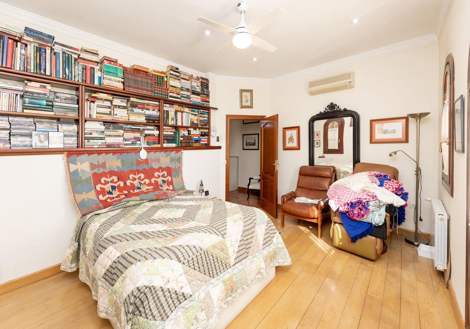 5 sypialnia Willa na sprzedaż w Cajar z basenem garażem - 495 000 € (Ref: 10041328)