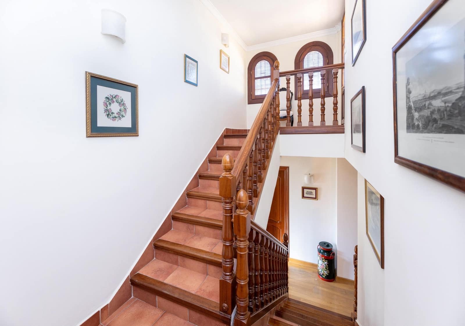 5 sypialnia Willa na sprzedaż w Cajar z basenem garażem - 495 000 € (Ref: 10041328)