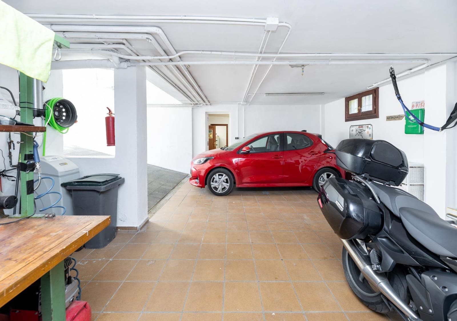5 sypialnia Willa na sprzedaż w Cajar z basenem garażem - 495 000 € (Ref: 10041328)
