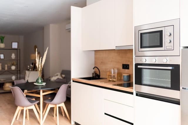 1 sovrum Vind att hyra i Granada stad - 700 € (Ref: 10043237)