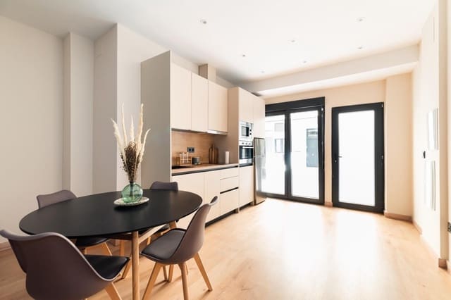 1 sovrum Vind att hyra i Granada stad - 700 € (Ref: 10043237)