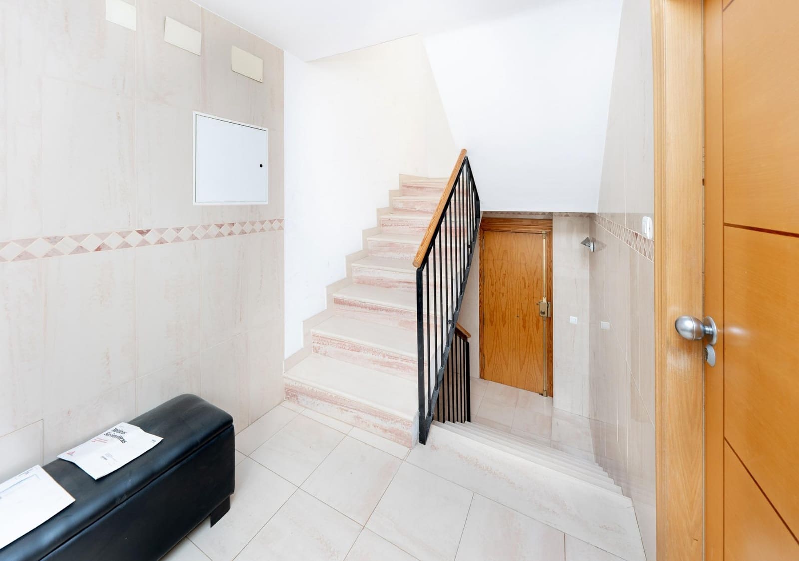 1 Zimmer Apartment zu verkaufen in Granada Stadt - 195.000 € (Ref: 10045255)