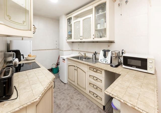 1 Zimmer Apartment zu verkaufen in Granada Stadt - 195.000 € (Ref: 10045255)