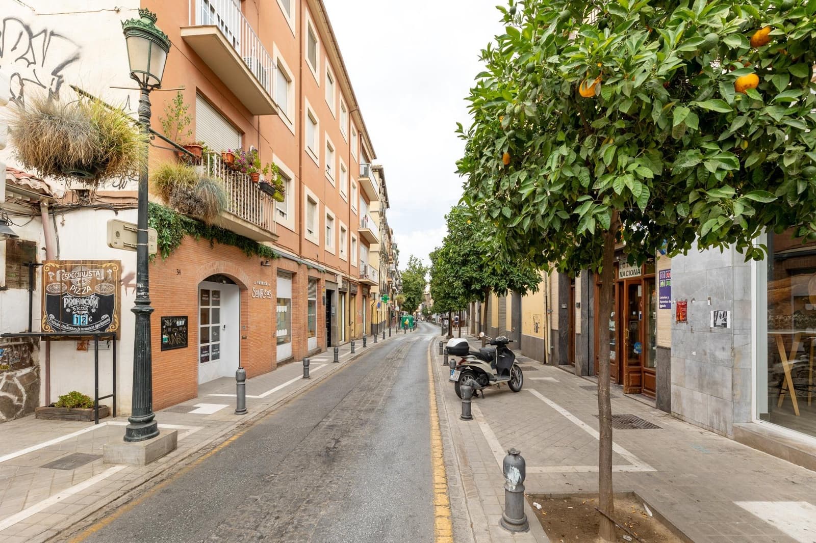 1 Zimmer Apartment zu verkaufen in Granada Stadt - 195.000 € (Ref: 10045255)