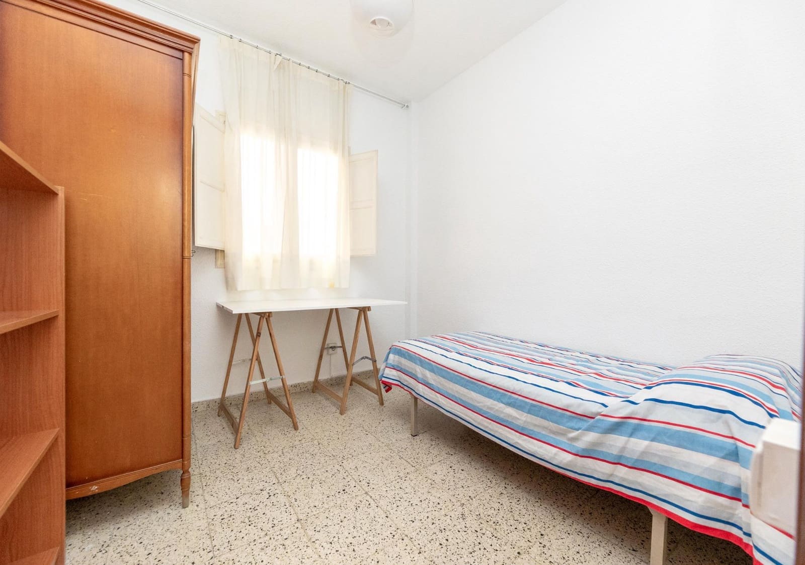 3 bedroom Flat for sale in Granada city - € 260,000 (Ref: 10047552)