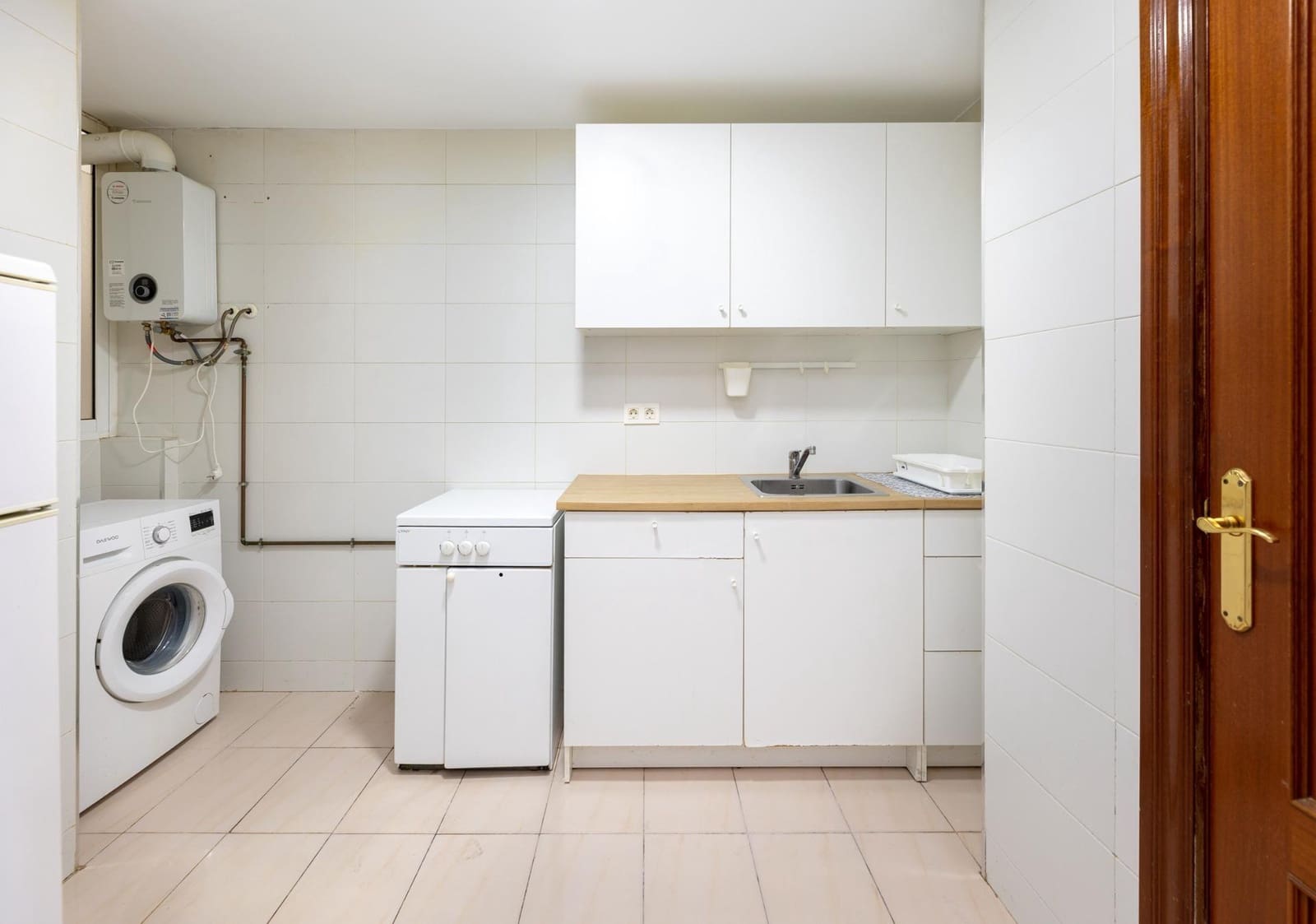 3 bedroom Flat for sale in Granada city - € 260,000 (Ref: 10047552)