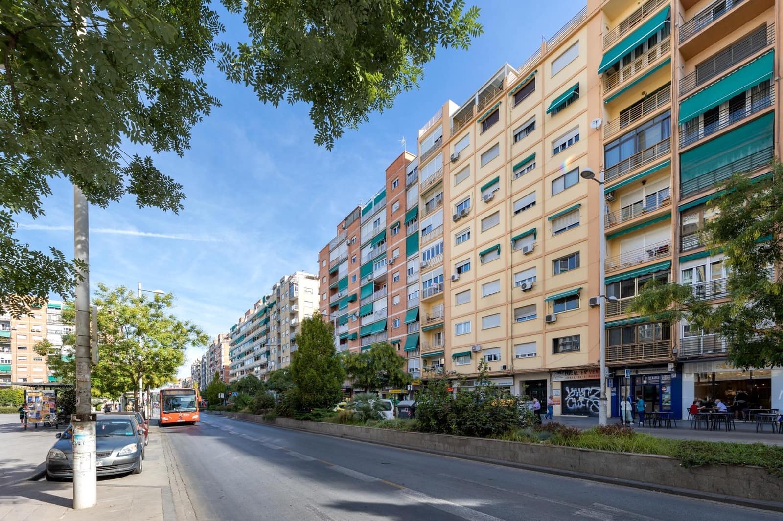 3 bedroom Flat for sale in Granada city - € 260,000 (Ref: 10047552)
