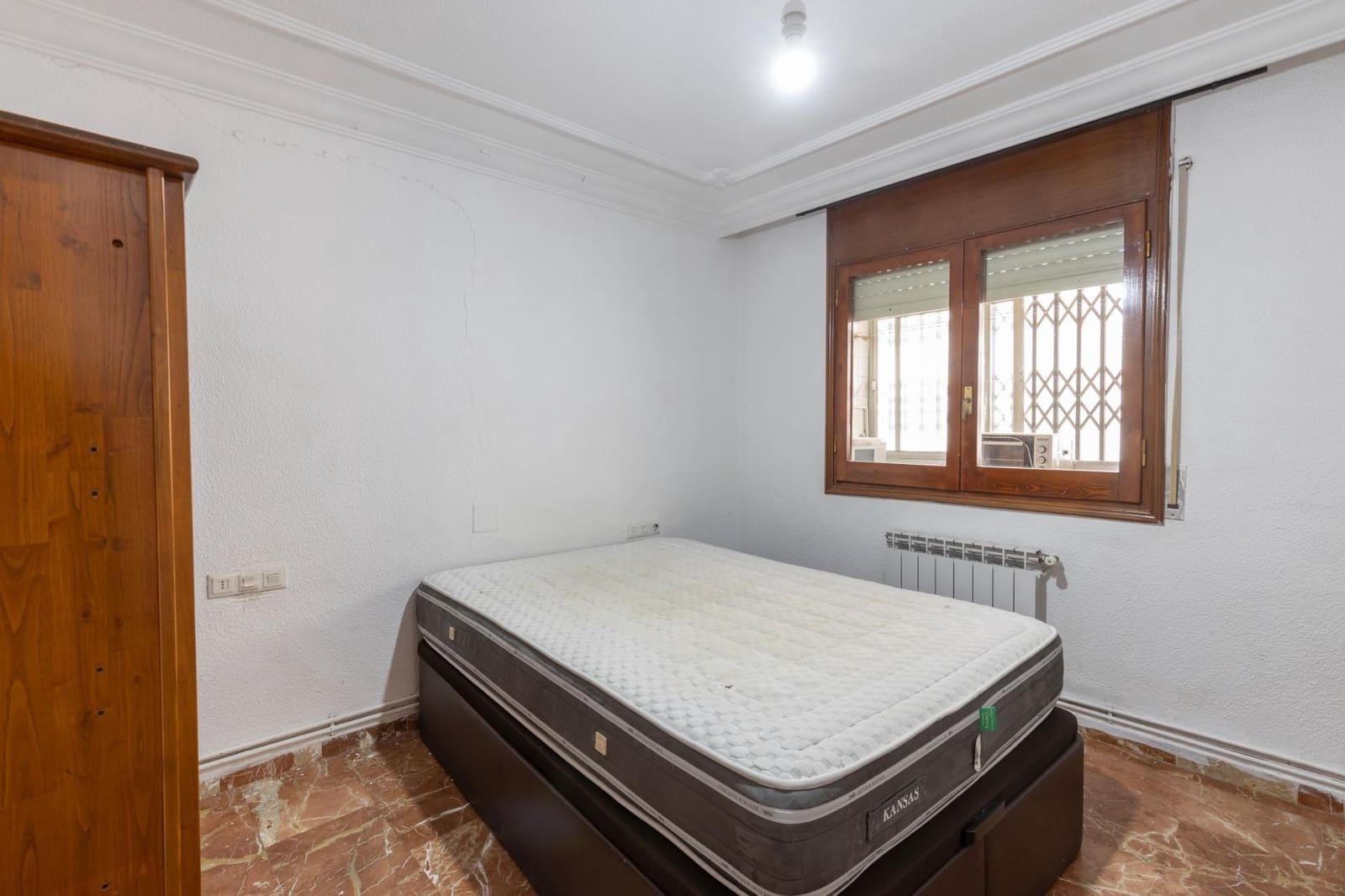 3 bedroom Flat for sale in Granada city - € 290,000 (Ref: 10047553)