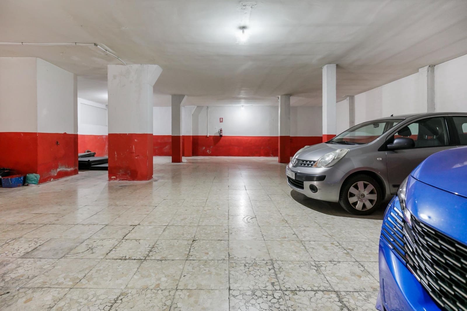 Kaupallinen myytävänä paikassa Granada kaupunki - 200 000 € (Ref: 10049563)