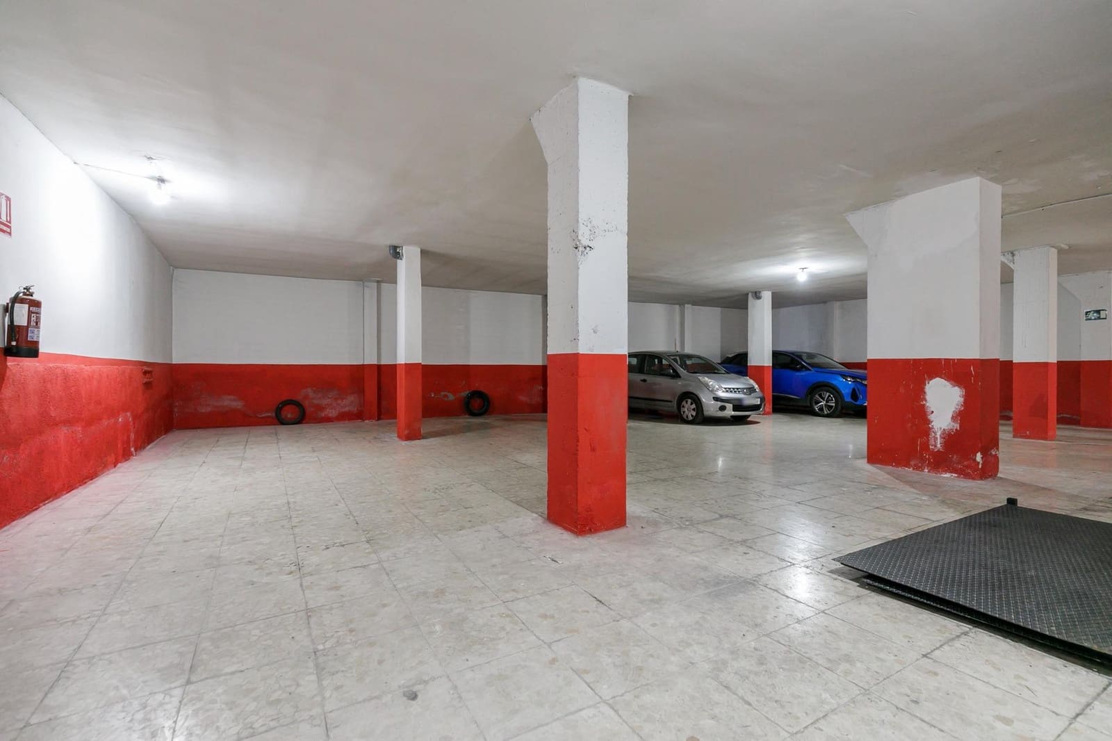 Kaupallinen myytävänä paikassa Granada kaupunki - 200 000 € (Ref: 10049563)