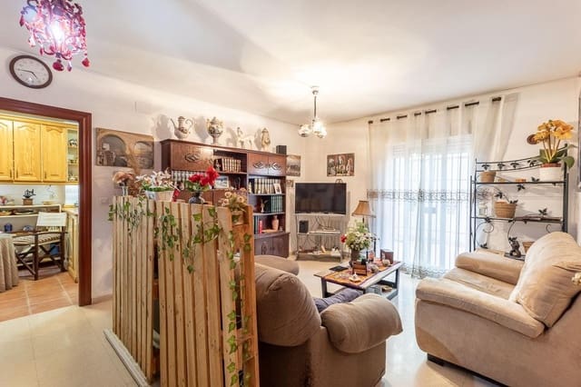 5 bedroom Semi-detached Villa for sale in Alhendín with garage - € 260,000 (Ref: 10055539)