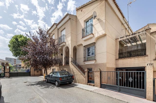 5 bedroom Semi-detached Villa for sale in Alhendín with garage - € 260,000 (Ref: 10055539)