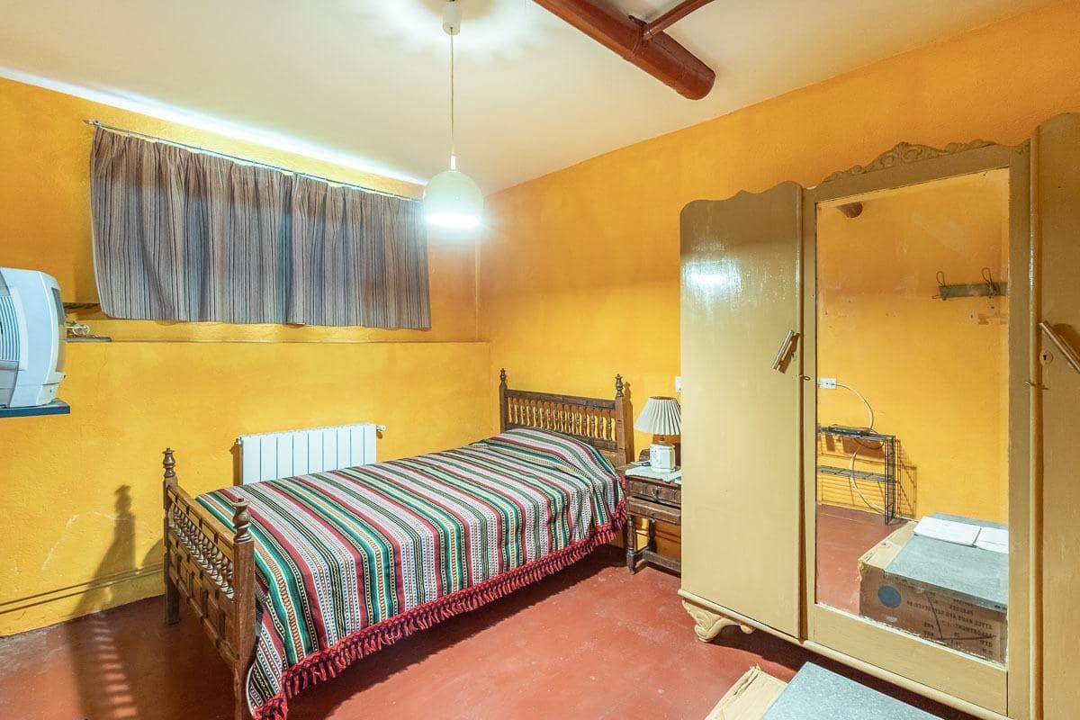 5 bedroom Semi-detached Villa for sale in Alhendin with garage - € 260,000 (Ref: 10055539)