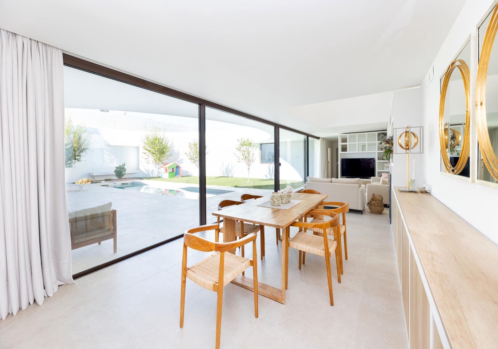 4 soveværelse Villa til salg i Albolote med swimmingpool garage - € 890.000 (Ref: 10055541)