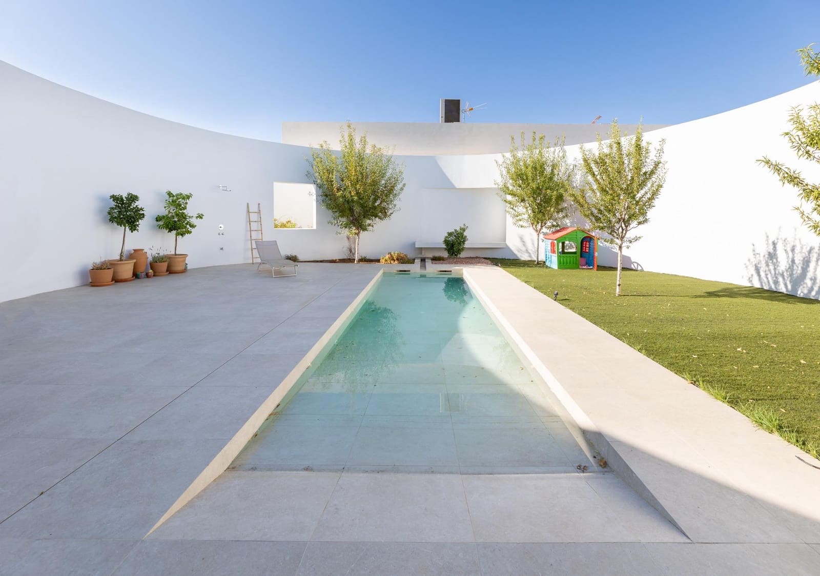 4 soveværelse Villa til salg i Albolote med swimmingpool garage - € 890.000 (Ref: 10055541)