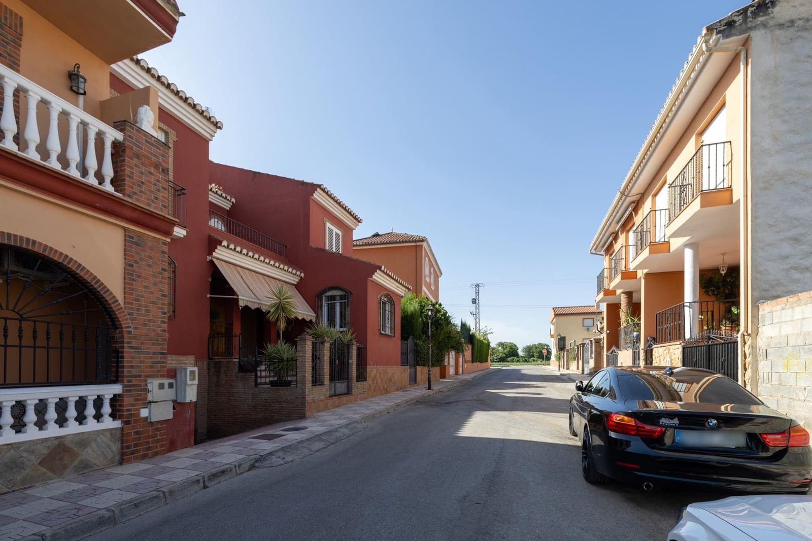 Chalet de 4 habitaciones en Ambroz en venta con garaje - 420.000 € (Ref: 10059433)