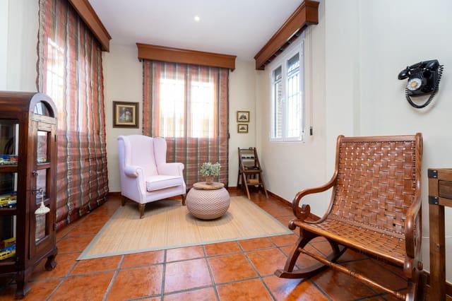 Chalet de 4 habitaciones en Ambroz, Vegas del Genil en venta con garaje - 420.000 € (Ref: 10059433)
